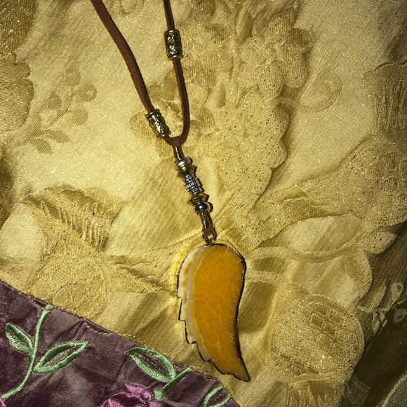 Elise M Taj Mahal Double layer Agate necklace - Picture 4 of 8